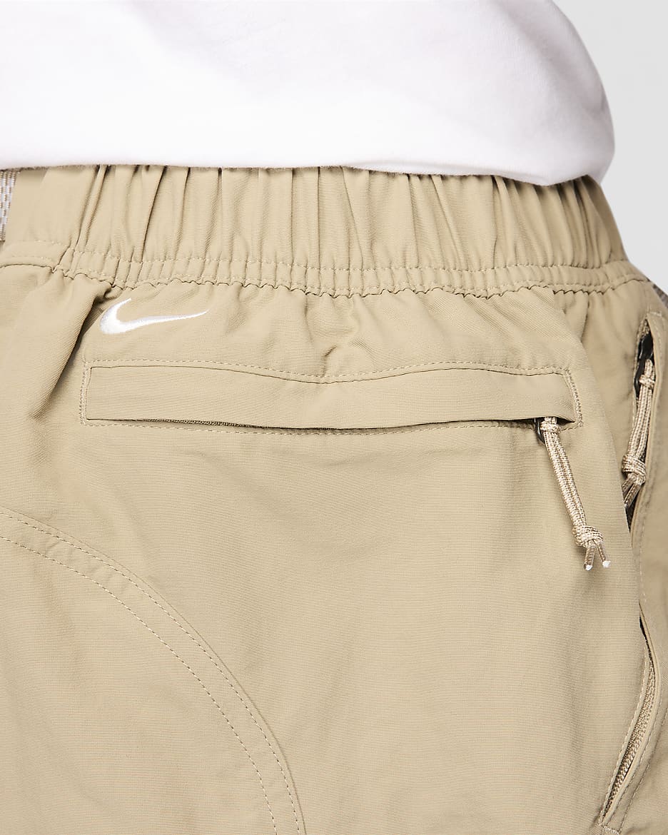 Nike cargo shorts khaki deals